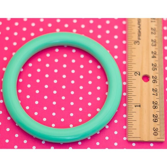 Vintage Green Halo Bangle by Avon 8 inch - P11 - Picture 3 of 3